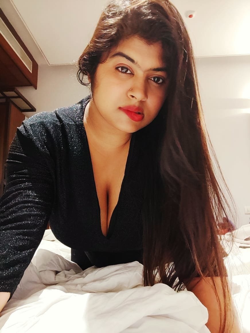 Good looking independent majestic call girls servies booking contact