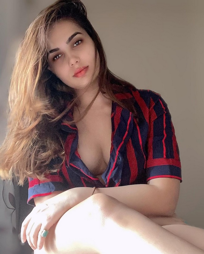 Good looking bangalore hi5 call girls available for fun