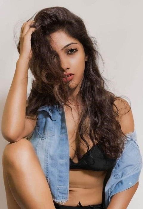 Bangalore good looking independent beautiful call girls in majestic
