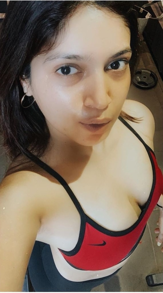 Bangalore 24/7 call girls services available in Indiranagar