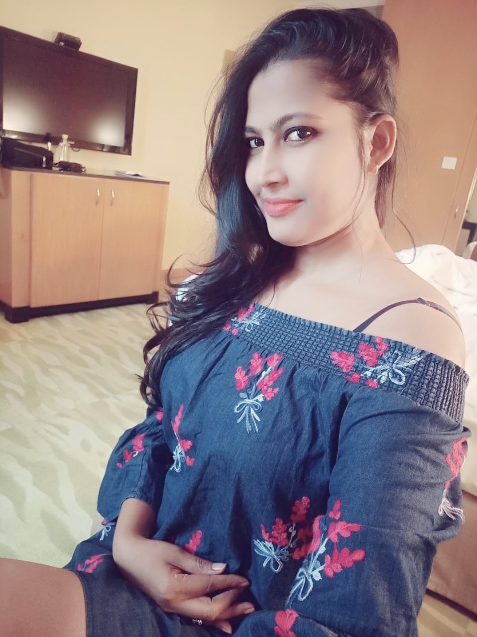 Good looking Beautiful Indiranagar call girls services