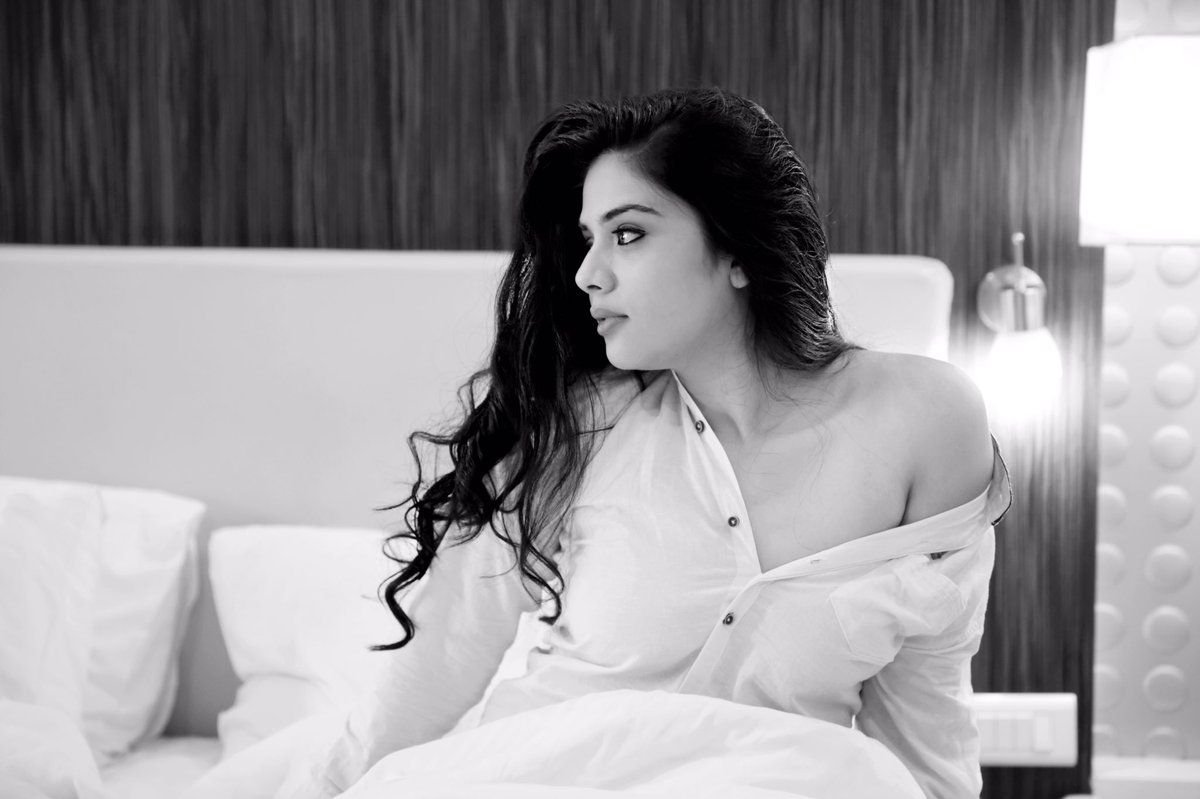 call girls services available in bangalore Indiranagar