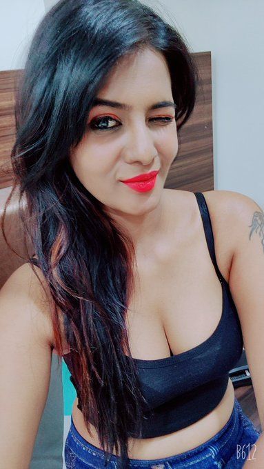 Bangalore 24/7 call girls services available in Indiranagar