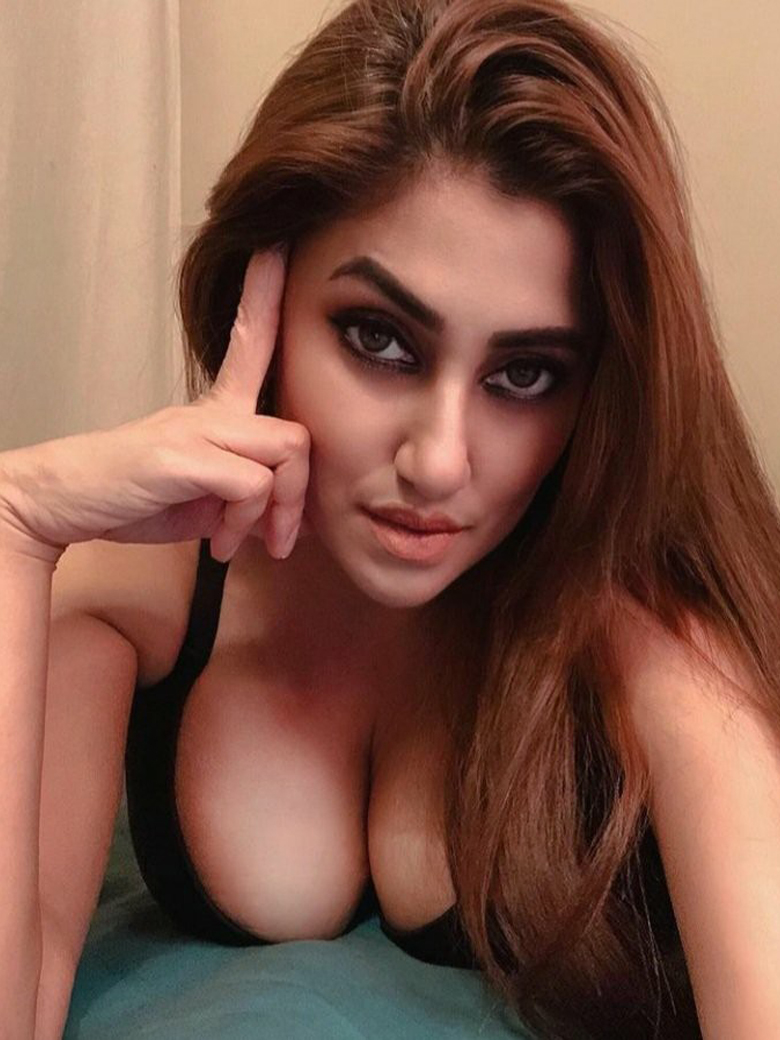 bangalore college going girls available here booking call