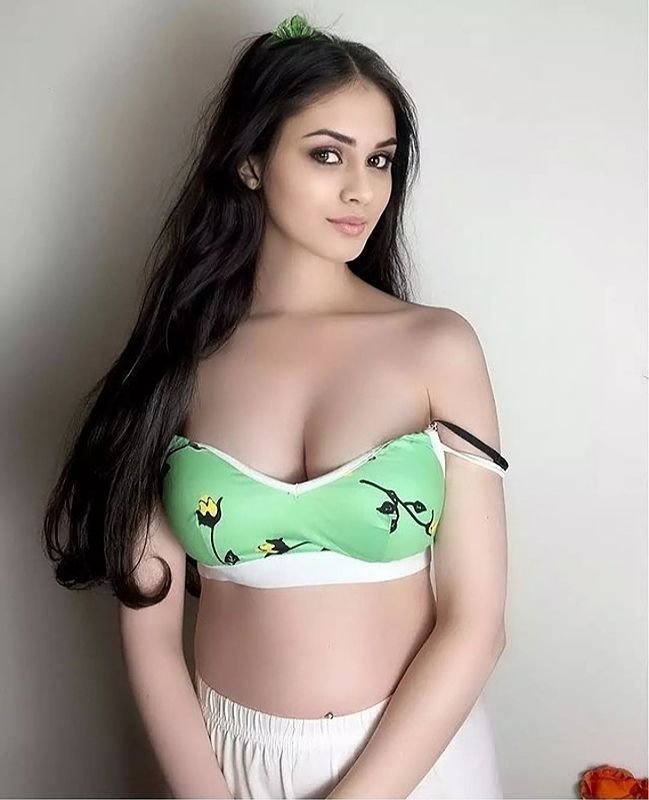 good looking kannada females available here booking call
