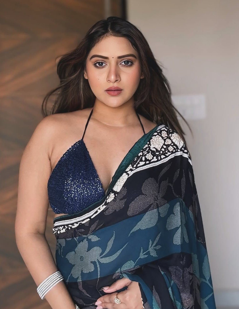 Mature Sexy Escorts Bangalore