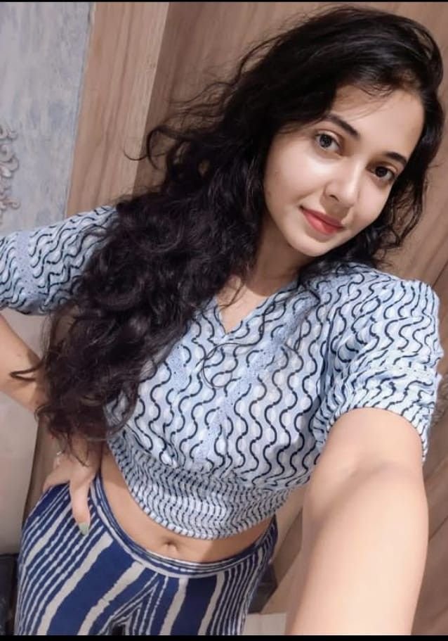 curvy desi housewife for outcall