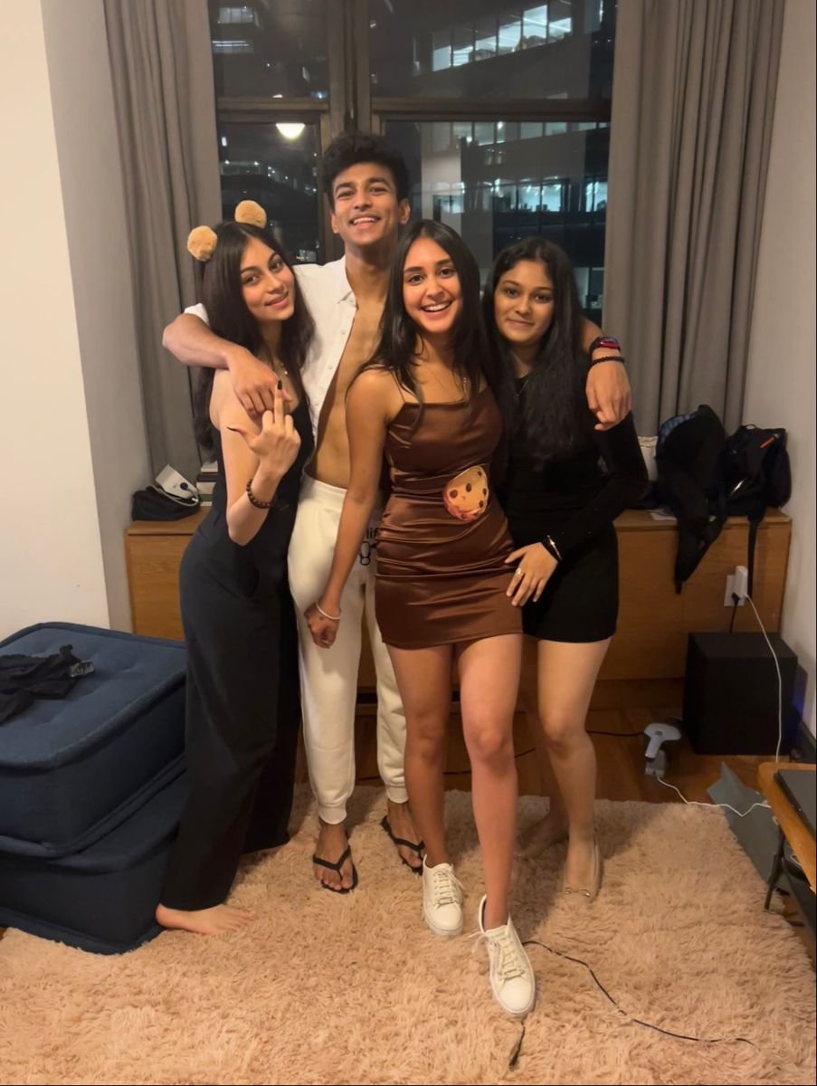 Russian Escorts MG Road