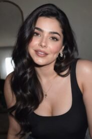 curvy mature aunty escorts