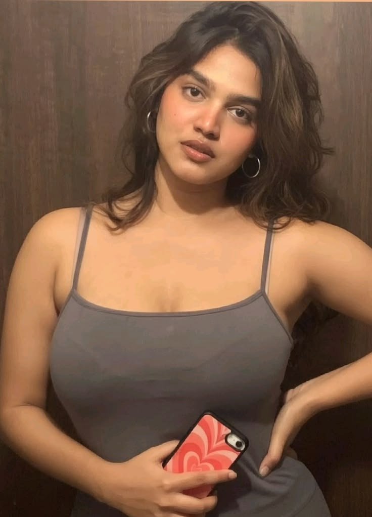 voluptuous mature aunty Whitefield