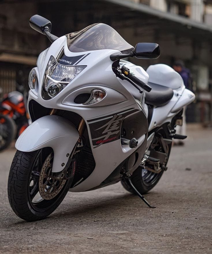 Suzuki Hayabusa for sale in low price Contact immediately in darjeeling