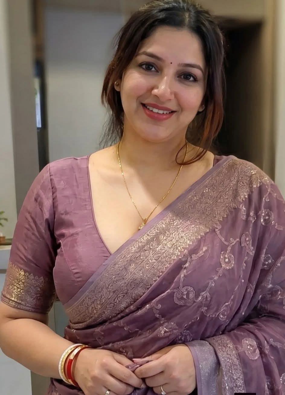 Gorgeous Air Hostess Bangalore