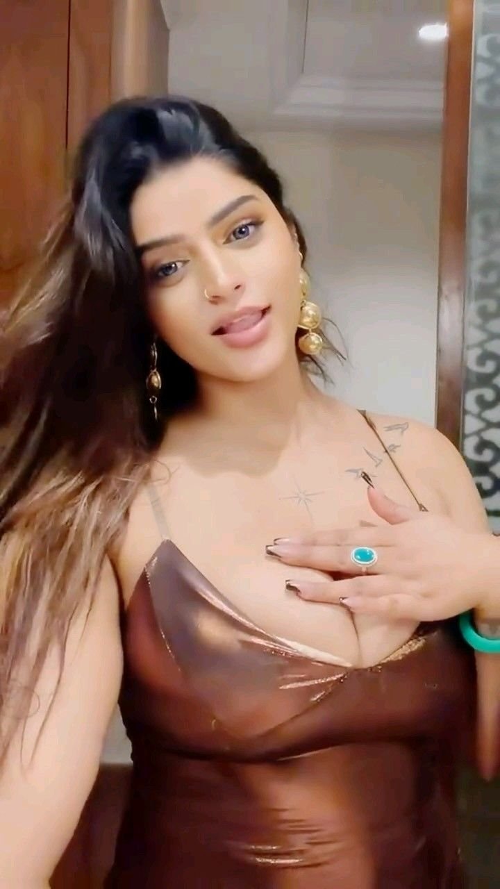 fair skin Punjabi model Indiranagar