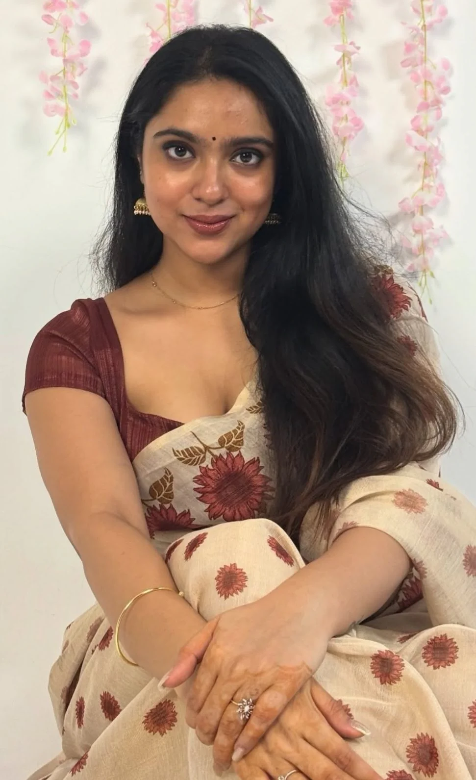 beautiful slim face escorts MG Road