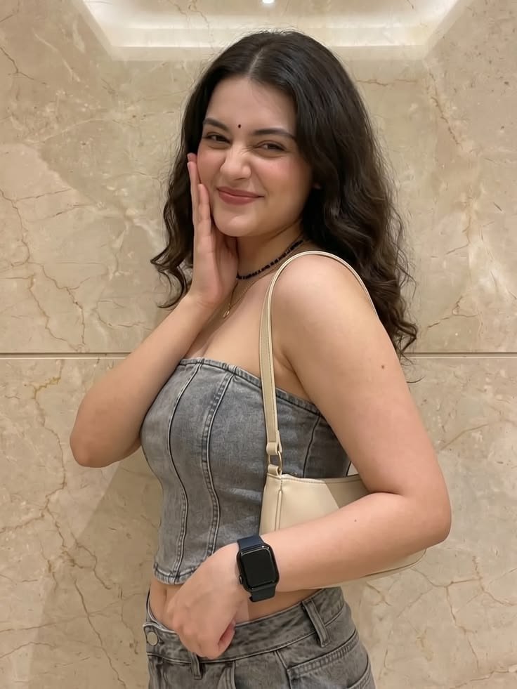 curvy desi housewife for outcall