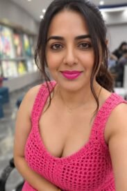 cheap college girl hotel service Jayanagar