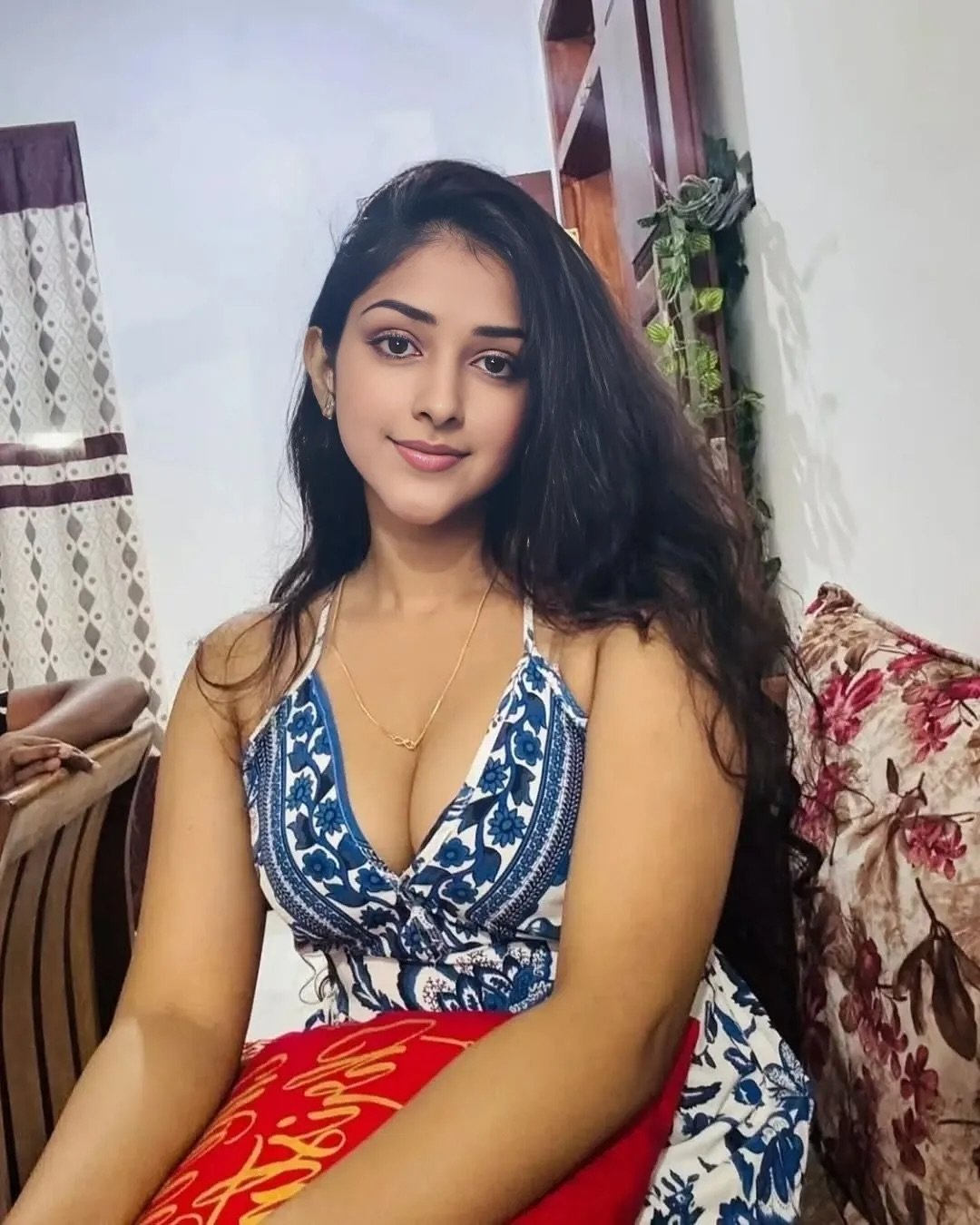 Voluptuous Busty Models Bangalore
