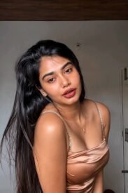 slim petite GFE service Electronic City