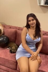 Hot Curvy Girls in Bangalore