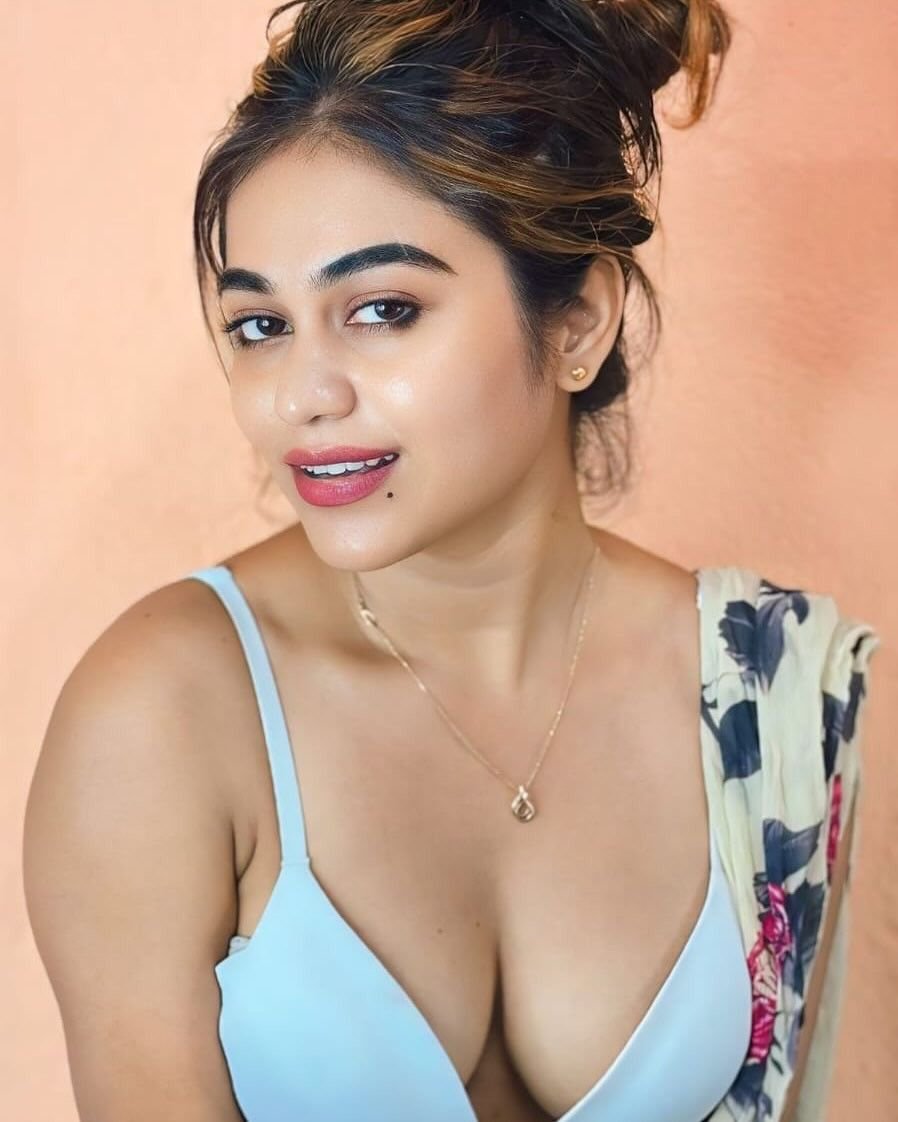 Elite Curvy Girls Bangalore