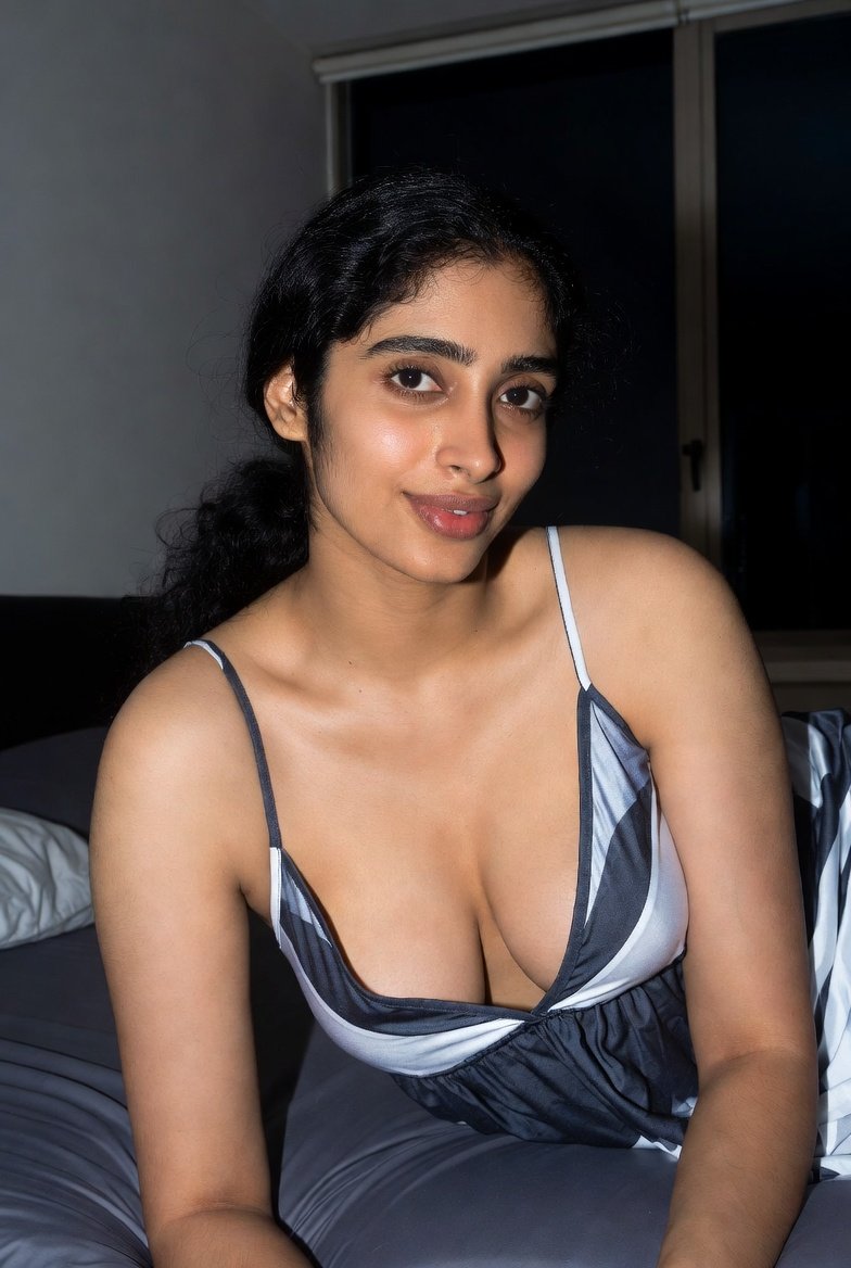 Bold Housewife Call Girls Bangalore