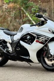 Suzuki Hayabusa for sale in low price Contact immediately in ahmedabad