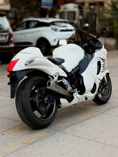 Suzuki Hayabusa for sale in low price Contact immediately in pune