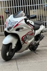 Suzuki Hayabusa for sale in low price Contact immediately in bhopal