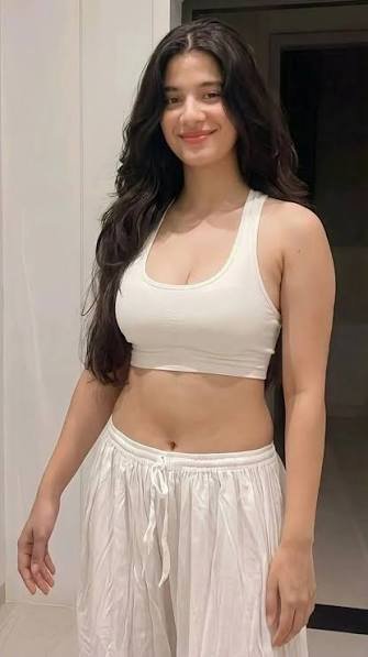 Bold Celebrity Look Escorts Bangalore
