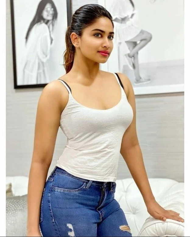 Young Tall Call Girls Bangalore