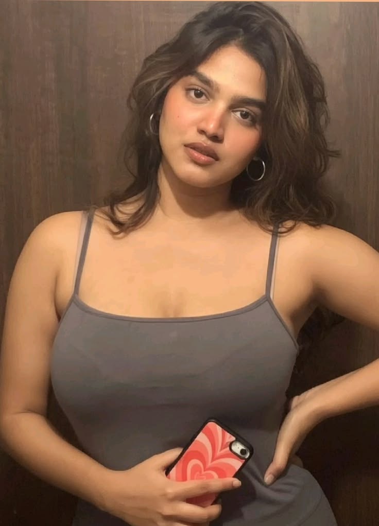 voluptuous mature aunty Whitefield