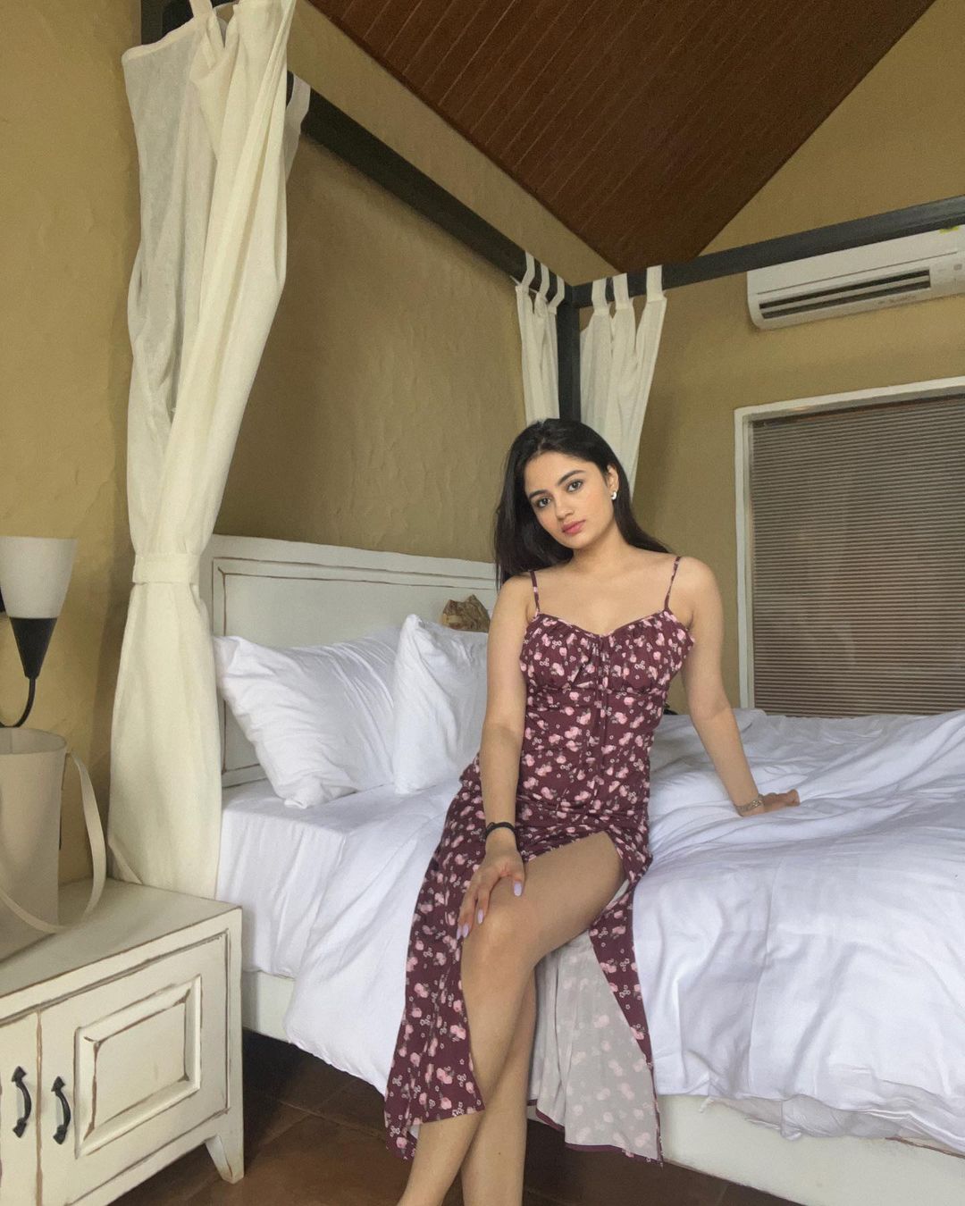 Hot Working Girls Bangalore