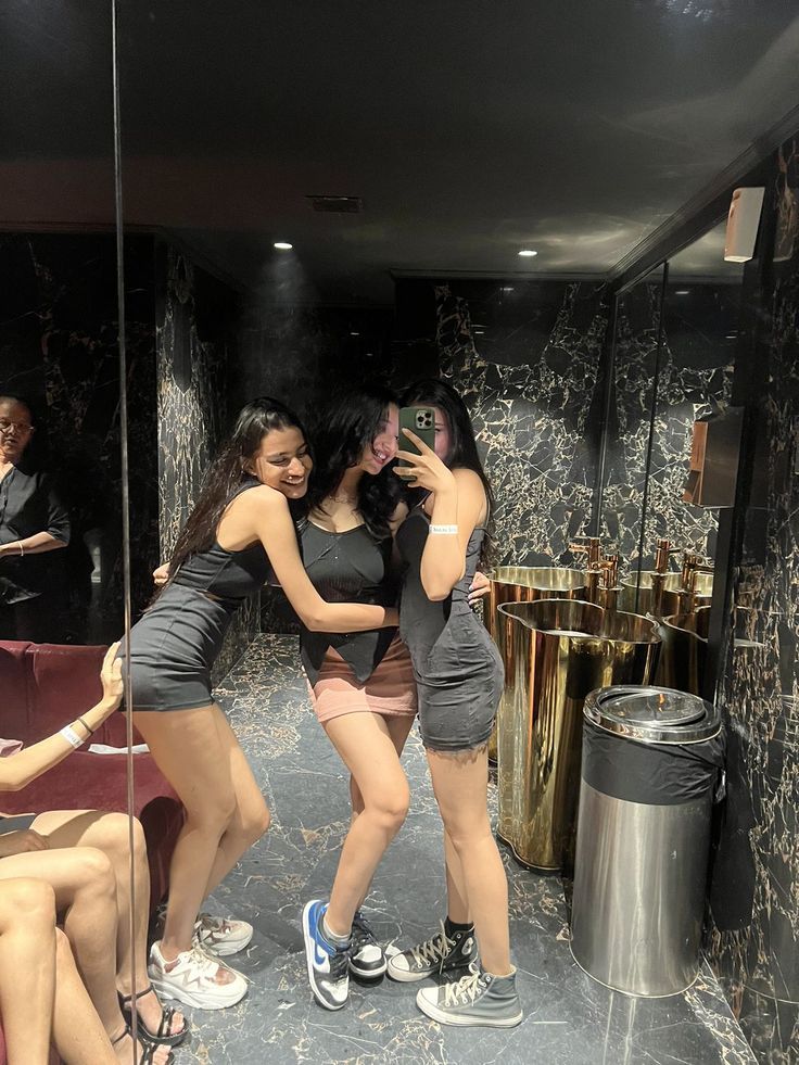 Jayanagar Seductive Tall Models