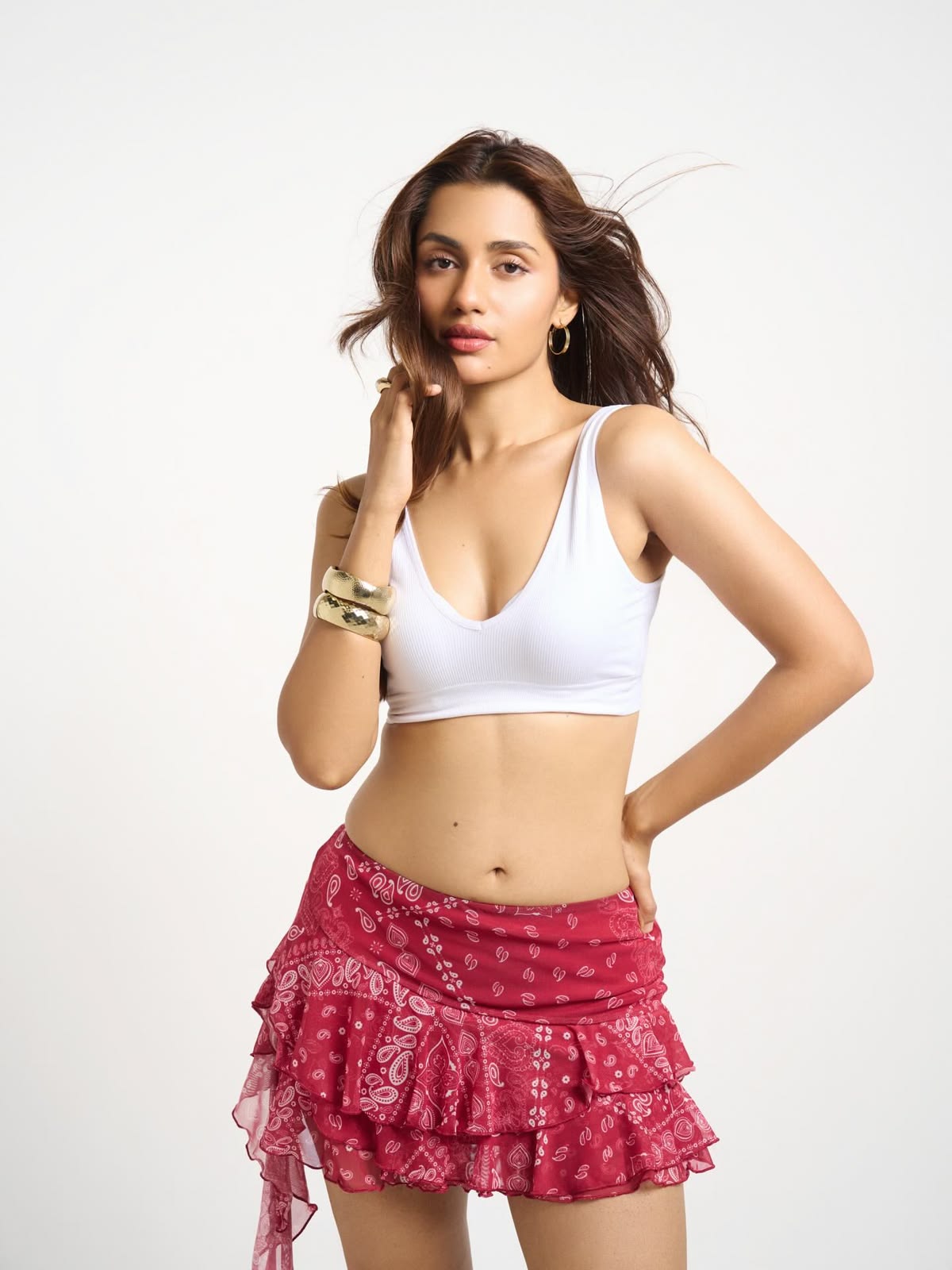 romantic candlelight dinner escorts Indiranagar
