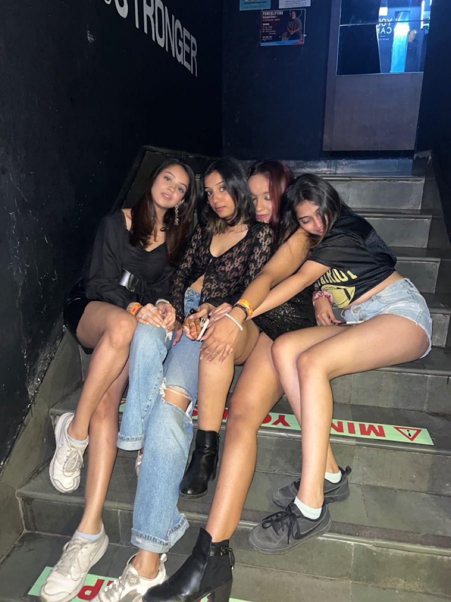MG Road Athletic Mature Girls