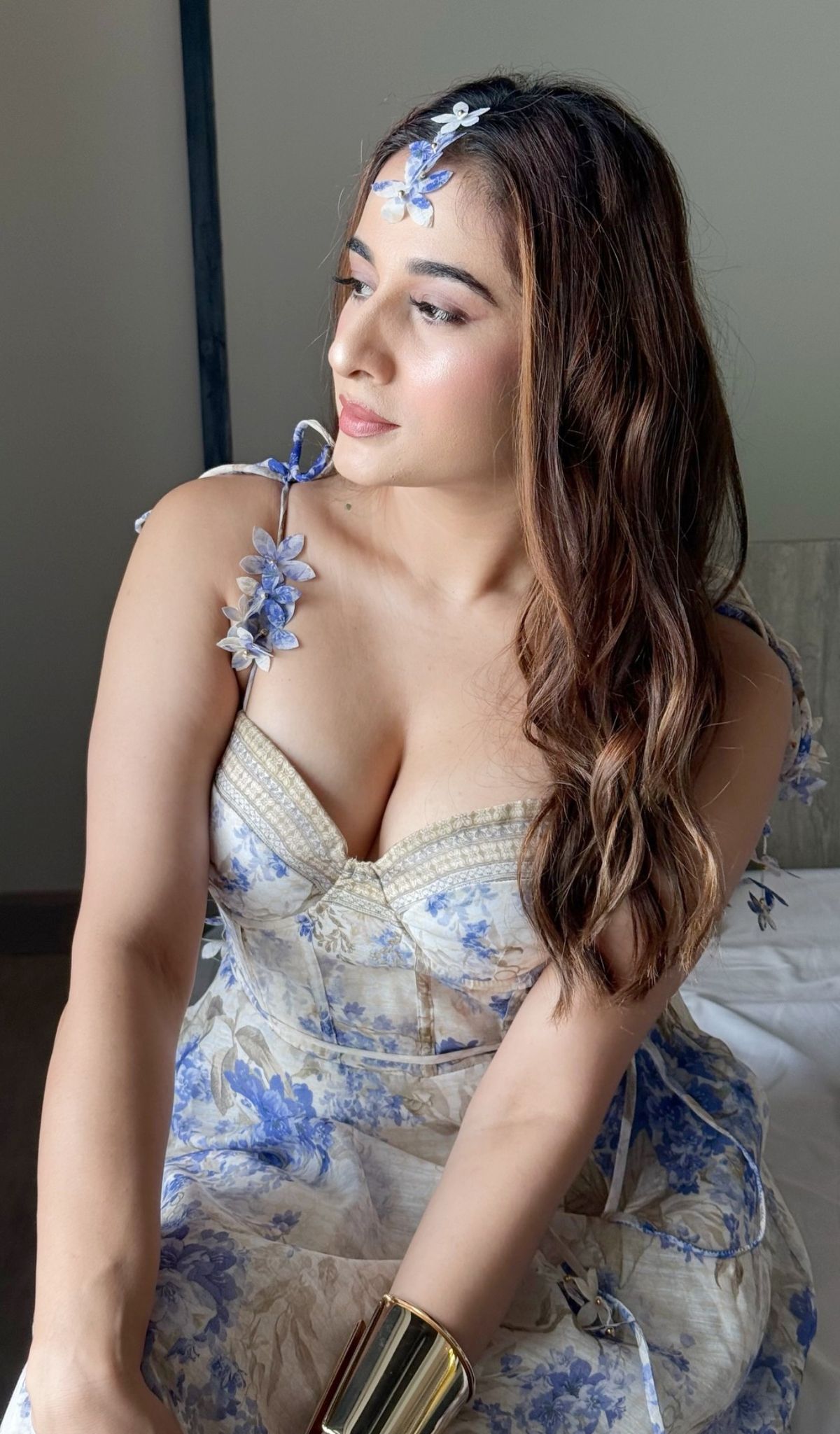 curvy housewife overnight service Whitefield