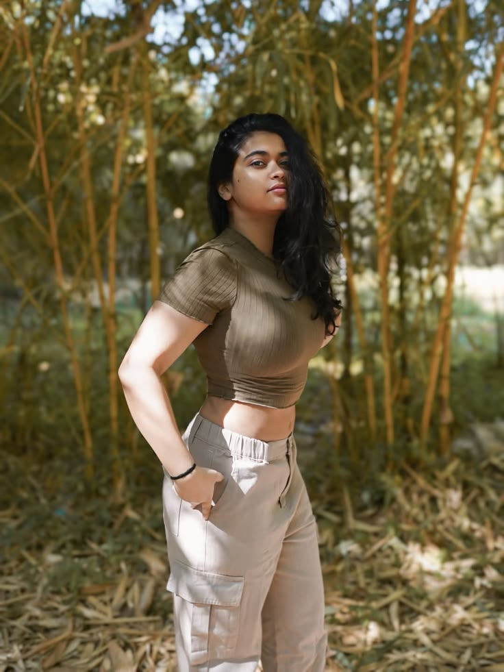 North Indian voluptuous escorts Jayanagar